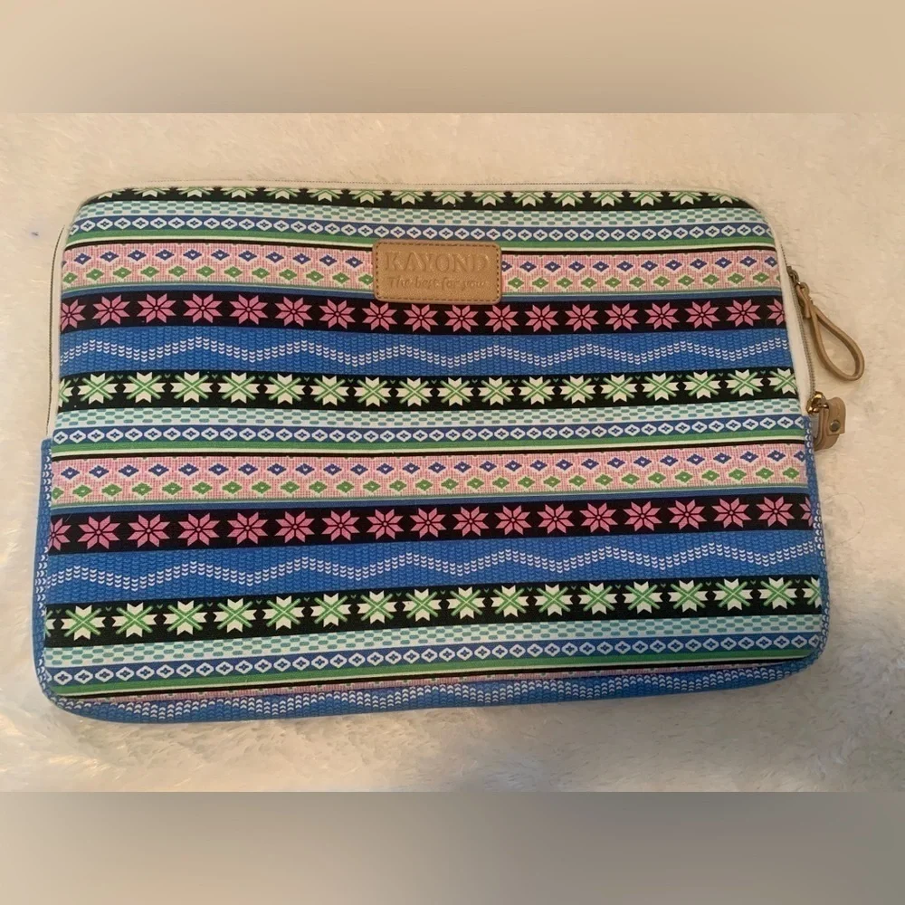 Kayond Laptop Case zip closure